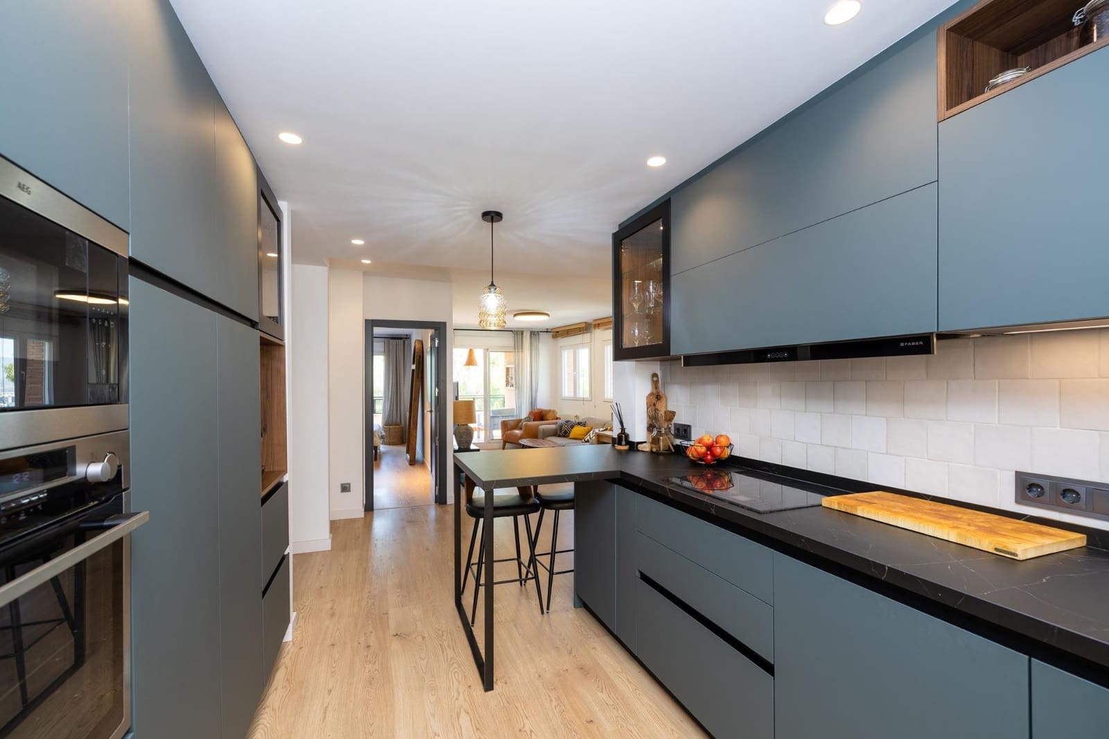 Piso de 4 habitaciones en Granada ciudad en venta con garaje - 430.000 € (Ref: 10136018)