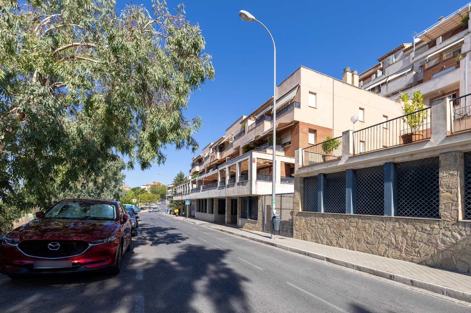 Piso de 4 habitaciones en Granada ciudad en venta con garaje - 430.000 € (Ref: 10136018)