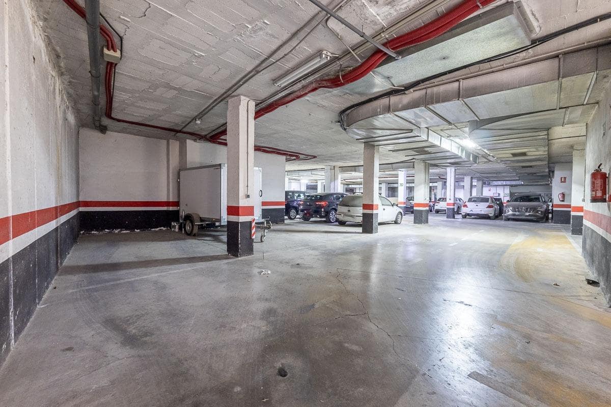 1 makuuhuone Kattohuoneisto myytävänä paikassa Granada kaupunki mukana uima-altaan 
autotalli - 298 000 € (Ref: 10136019)