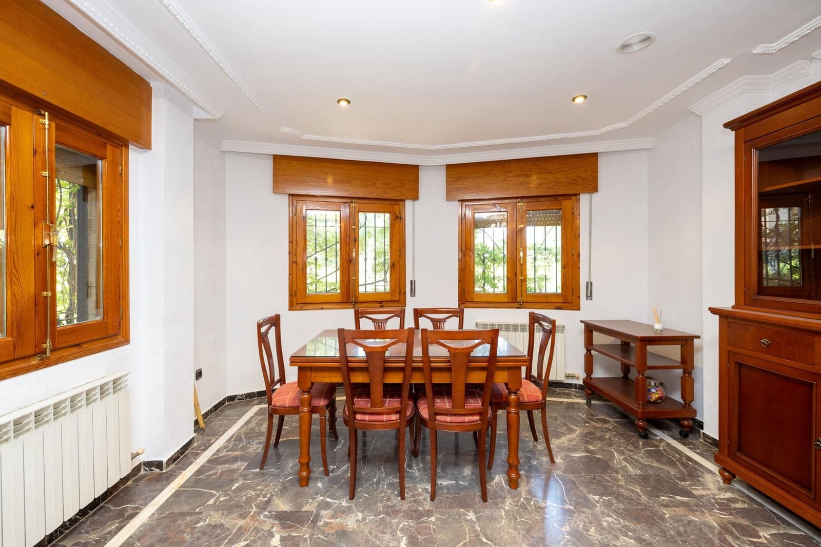4 soverom Villa til salgs i Cajar med svømmebasseng garasje - € 449 500 (Ref: 10136021)