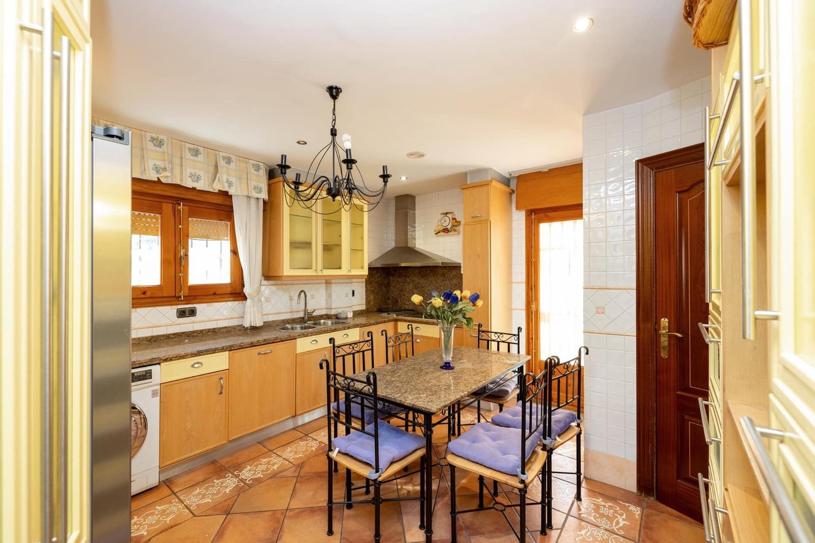 4 soverom Villa til salgs i Cajar med svømmebasseng garasje - € 449 500 (Ref: 10136021)
