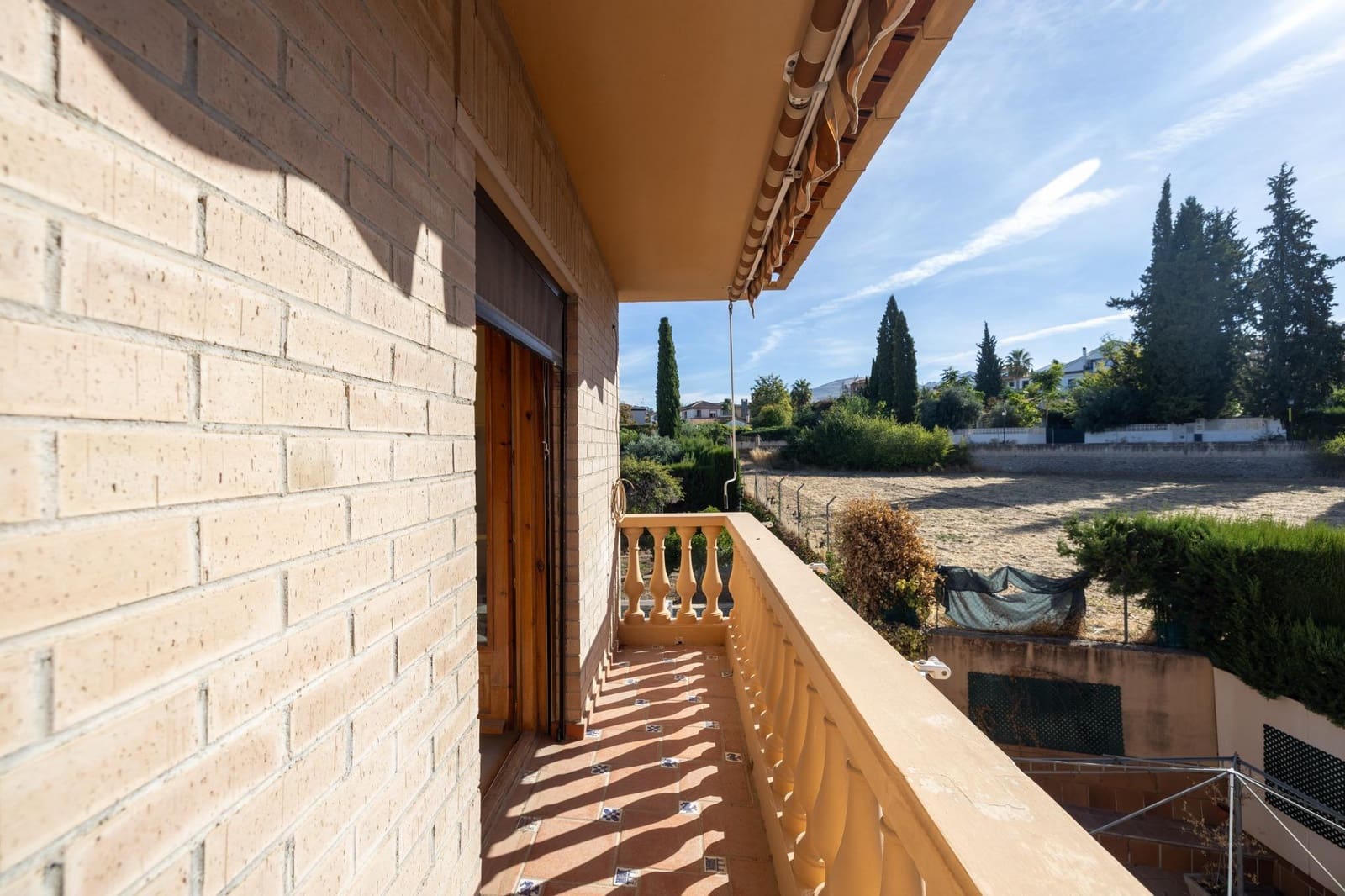 4 soverom Villa til salgs i Cajar med svømmebasseng garasje - € 449 500 (Ref: 10136021)