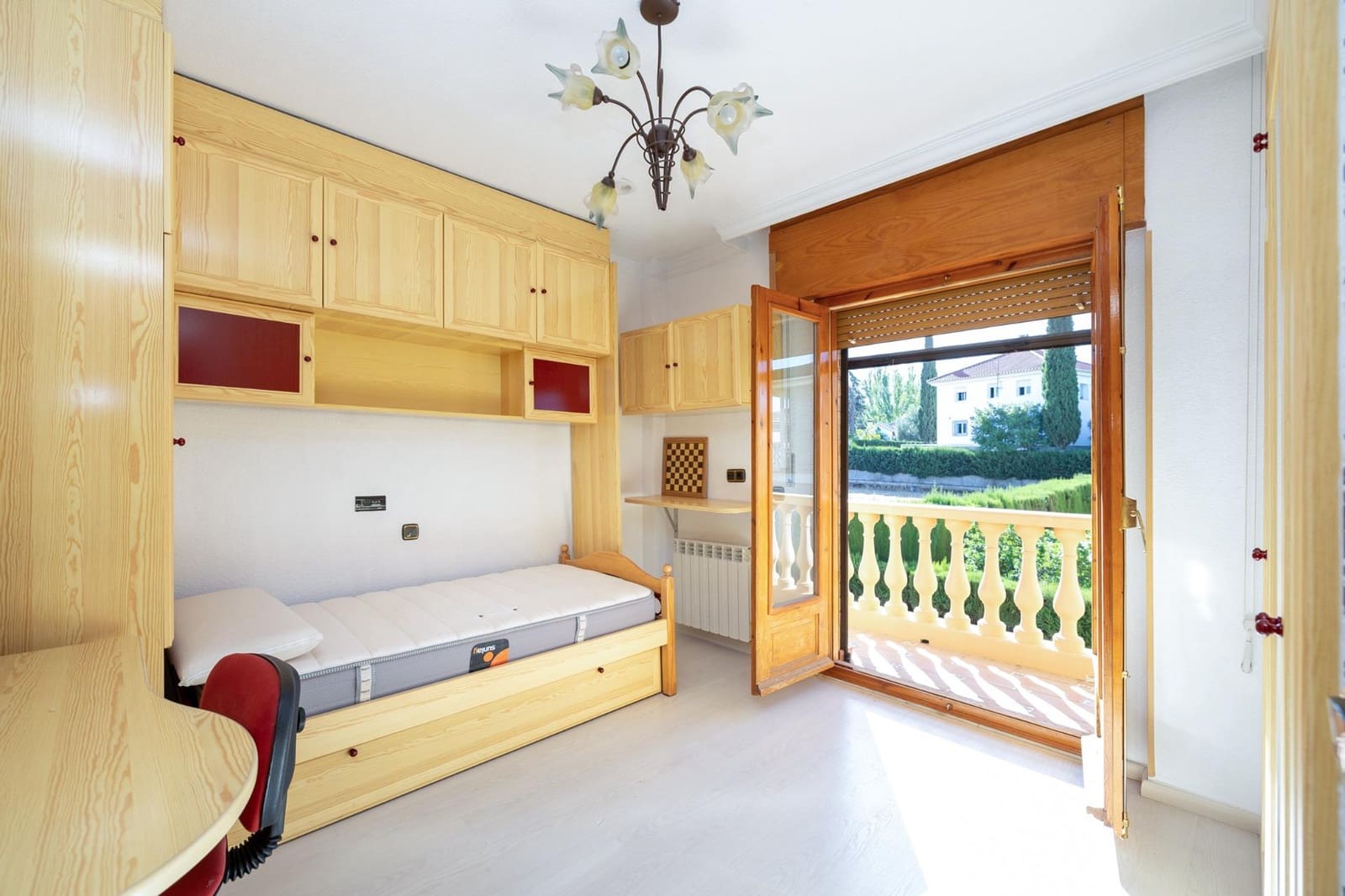 4 soverom Villa til salgs i Cajar med svømmebasseng garasje - € 449 500 (Ref: 10136021)
