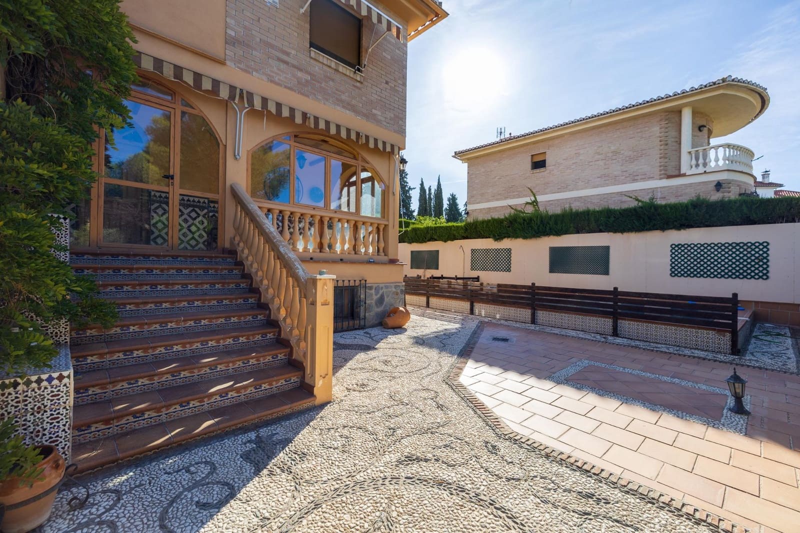 4 soverom Villa til salgs i Cajar med svømmebasseng garasje - € 449 500 (Ref: 10136021)