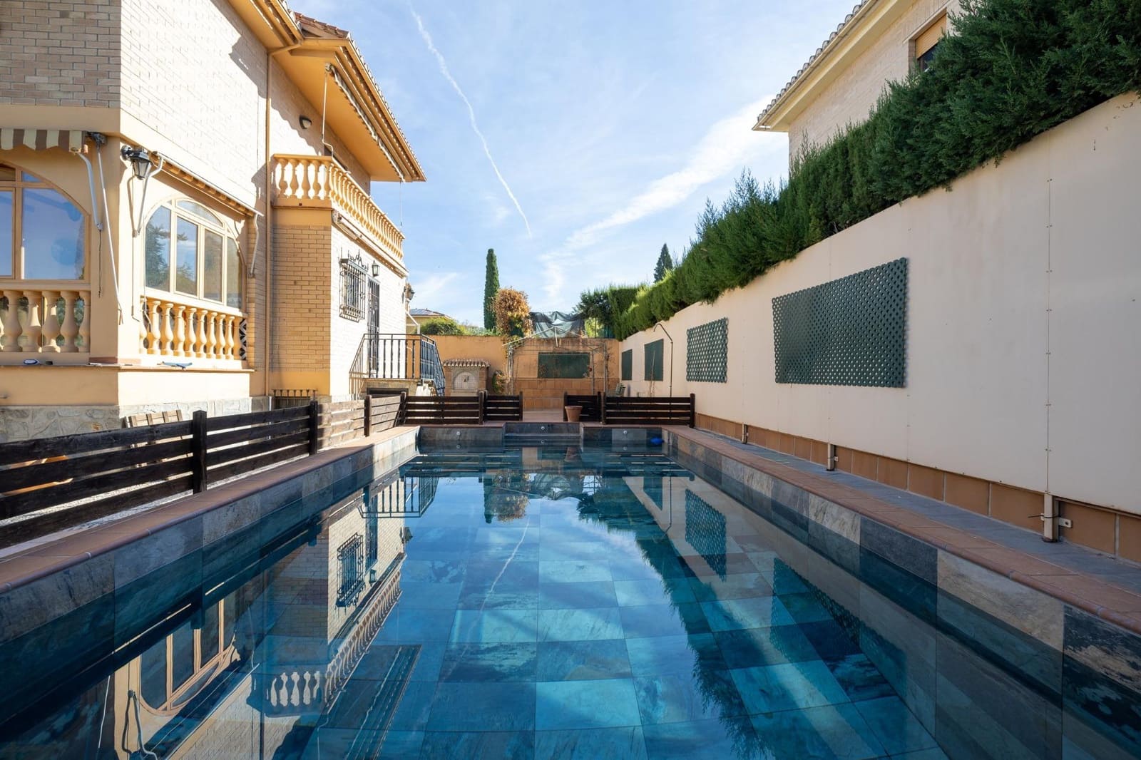 4 soverom Villa til salgs i Cajar med svømmebasseng garasje - € 449 500 (Ref: 10136021)