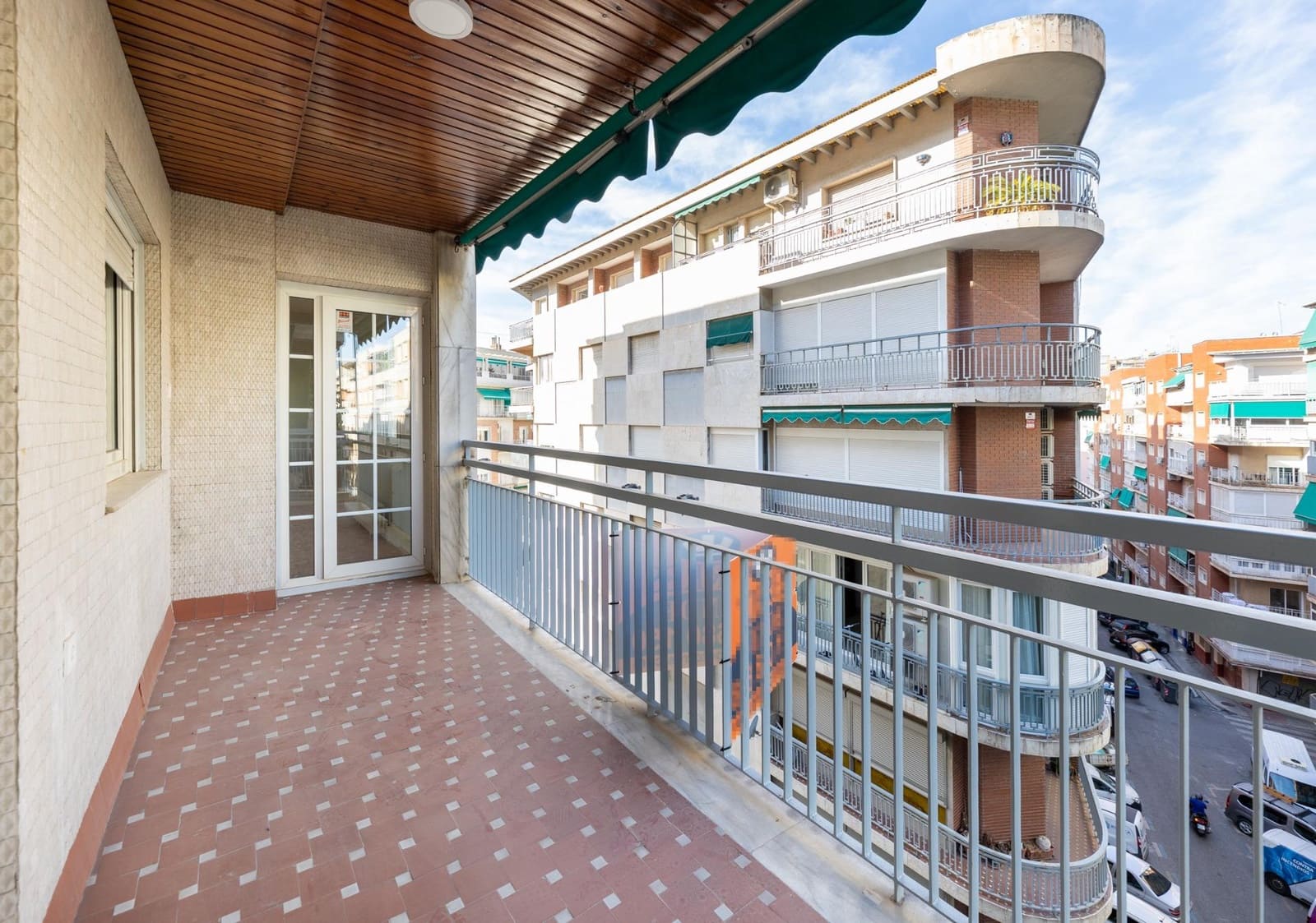 5 soveværelse Lejlighed til salg i Granada by - € 850.000 (Ref: 10136022)