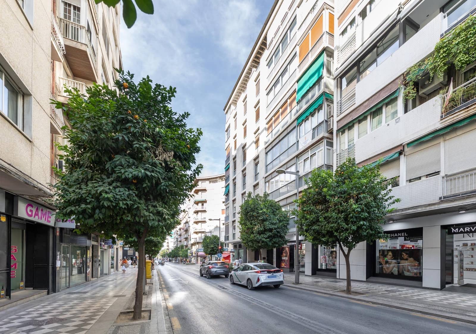 5 soveværelse Lejlighed til salg i Granada by - € 850.000 (Ref: 10136022)