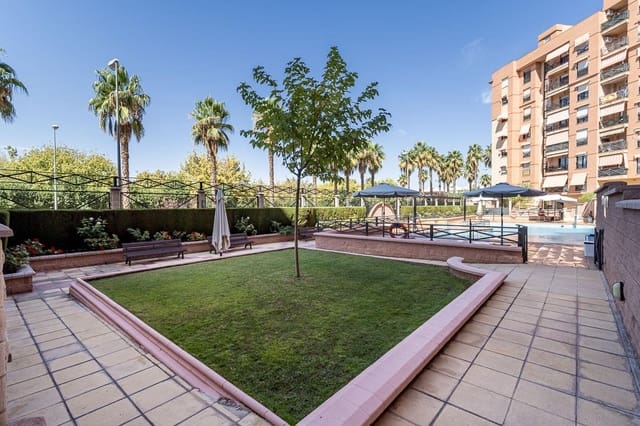 2 makuuhuone Huoneisto myytävänä paikassa Cerrillo de Maracena - Periodistas, Granada kaupunki mukana uima-altaan - 240 000 € (Ref: 10139945)