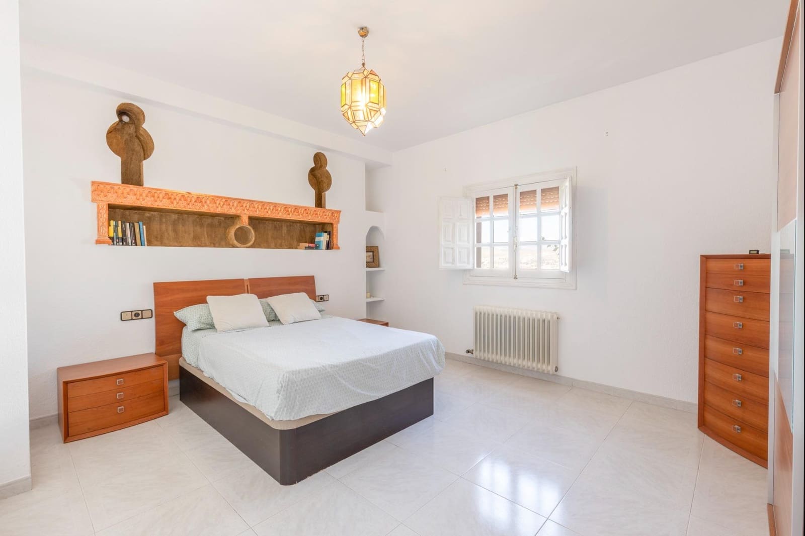 8 soverom Villa til salgs i La Zubia med svømmebasseng garasje - € 499 000 (Ref: 10139946)