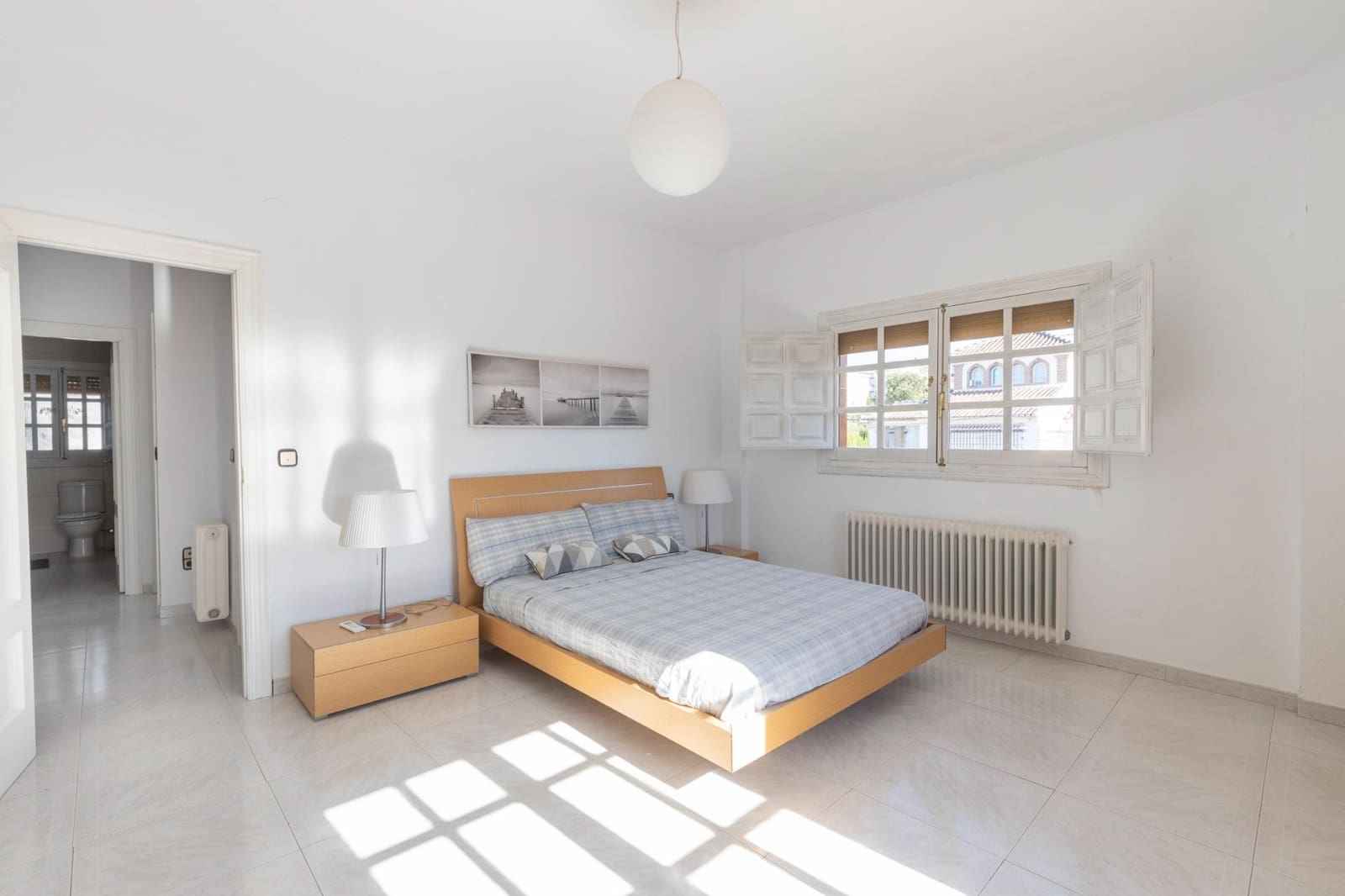8 soverom Villa til salgs i La Zubia med svømmebasseng garasje - € 499 000 (Ref: 10139946)