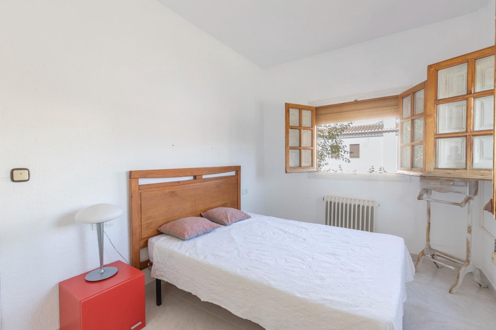8 soverom Villa til salgs i La Zubia med svømmebasseng garasje - € 499 000 (Ref: 10139946)