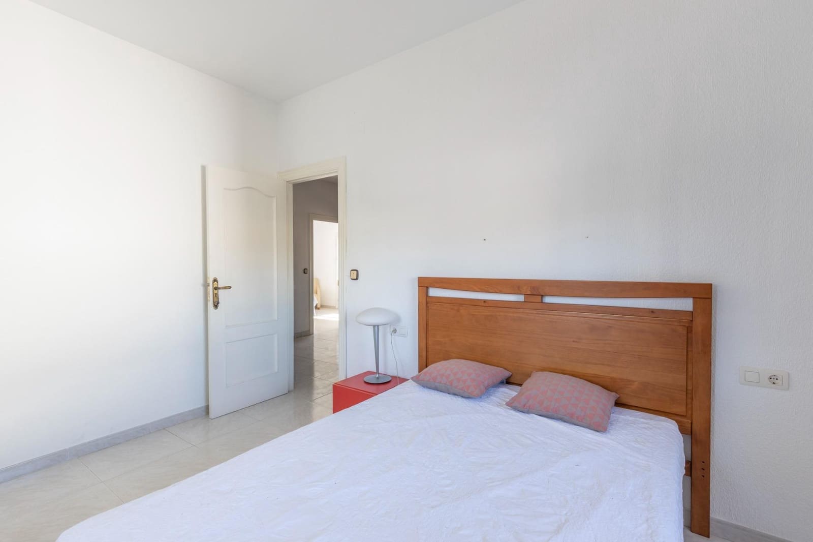 8 soverom Villa til salgs i La Zubia med svømmebasseng garasje - € 499 000 (Ref: 10139946)