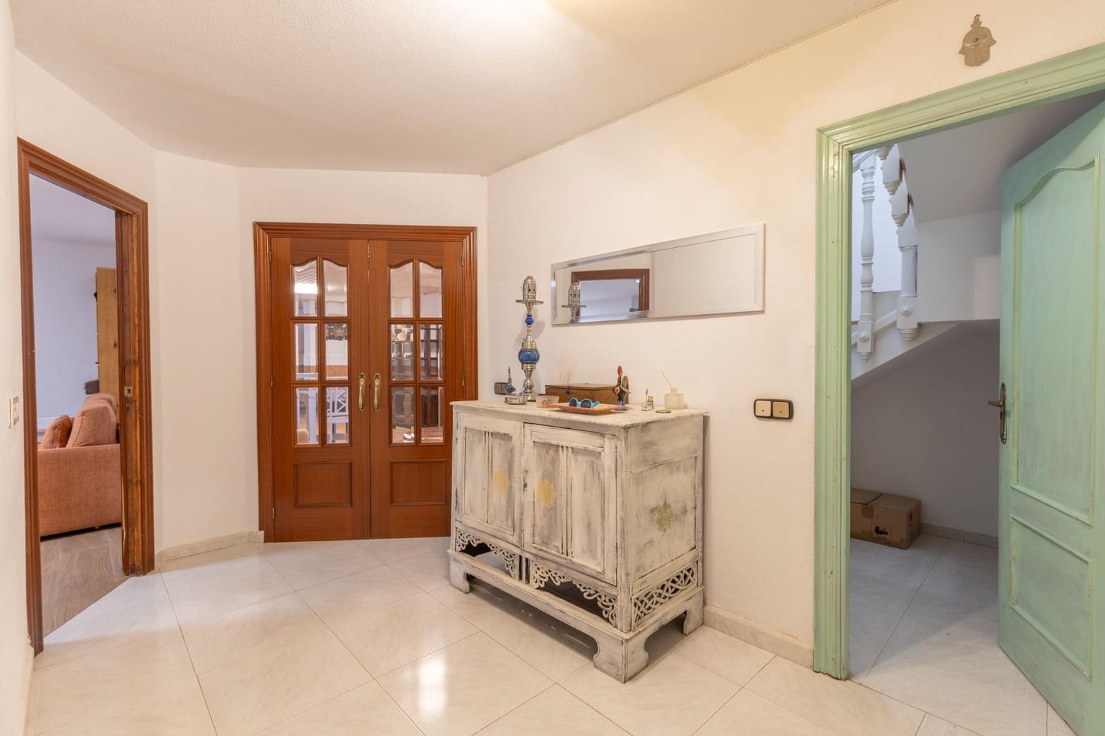 8 soverom Villa til salgs i La Zubia med svømmebasseng garasje - € 499 000 (Ref: 10139946)