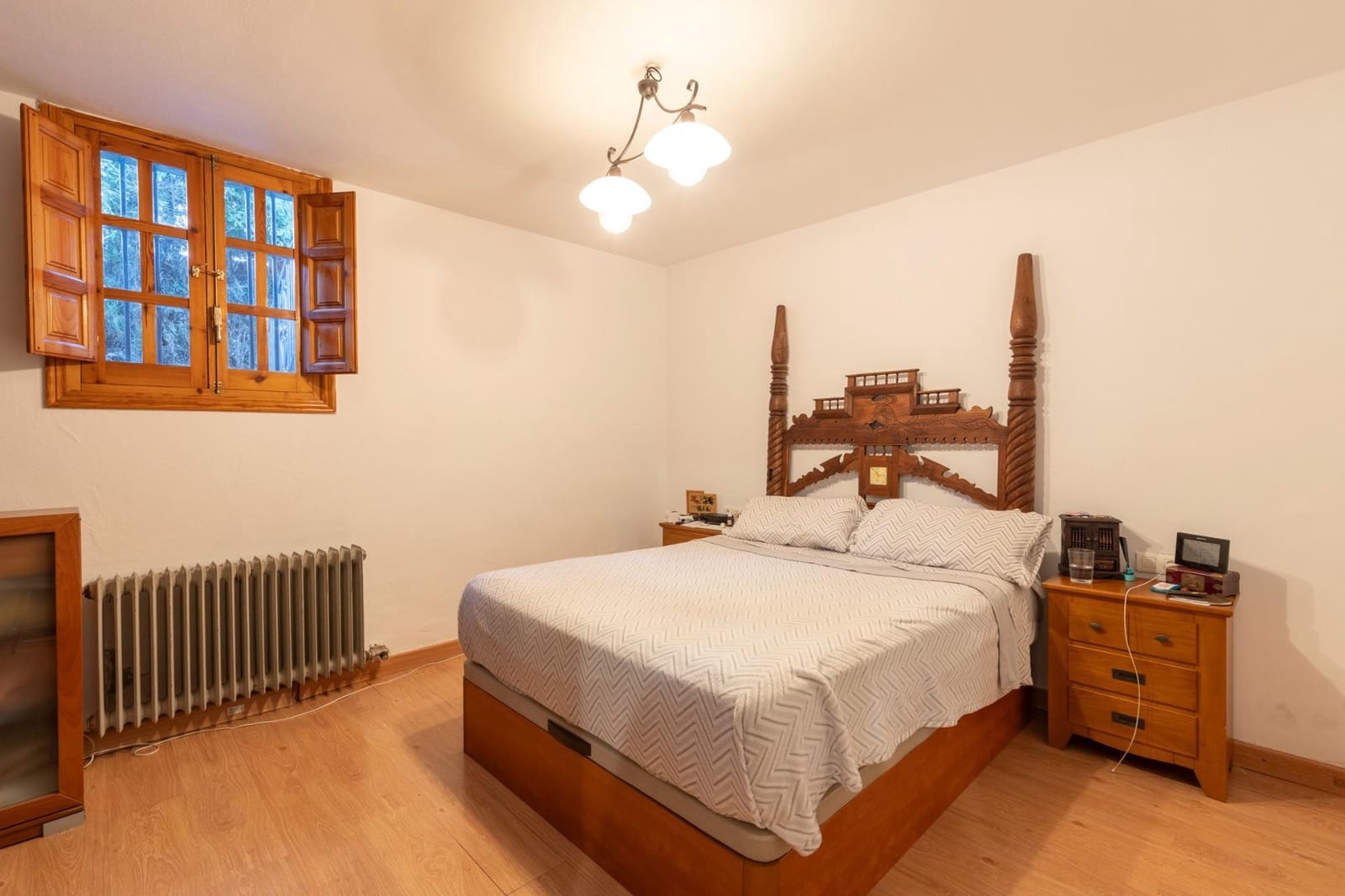 8 soverom Villa til salgs i La Zubia med svømmebasseng garasje - € 499 000 (Ref: 10139946)