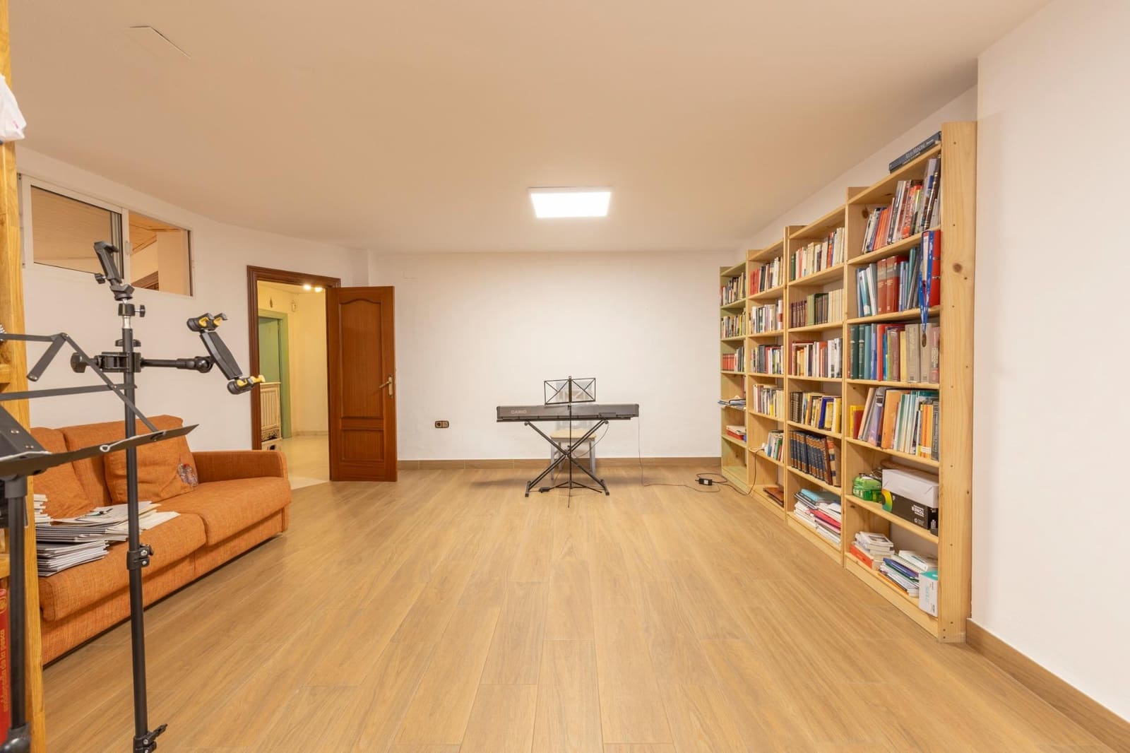 8 soverom Villa til salgs i La Zubia med svømmebasseng garasje - € 499 000 (Ref: 10139946)