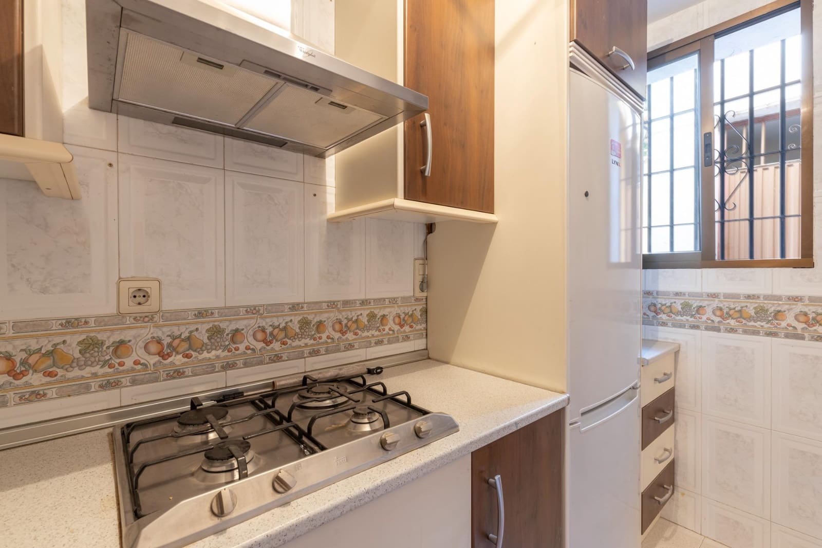 8 soverom Villa til salgs i La Zubia med svømmebasseng garasje - € 499 000 (Ref: 10139946)