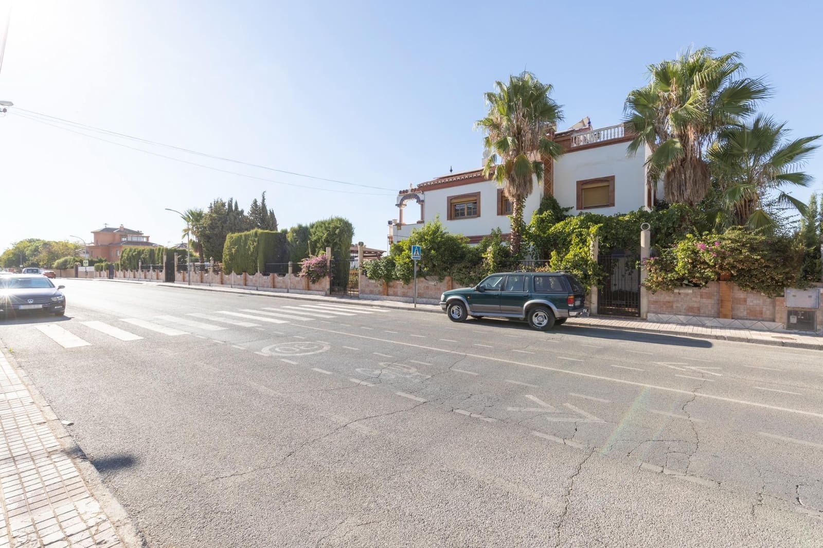 8 soverom Villa til salgs i La Zubia med svømmebasseng garasje - € 499 000 (Ref: 10139946)