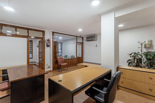 2 soveværelse Kontor til salg i Centro, Granada by - € 225.000 (Ref: 10142591)