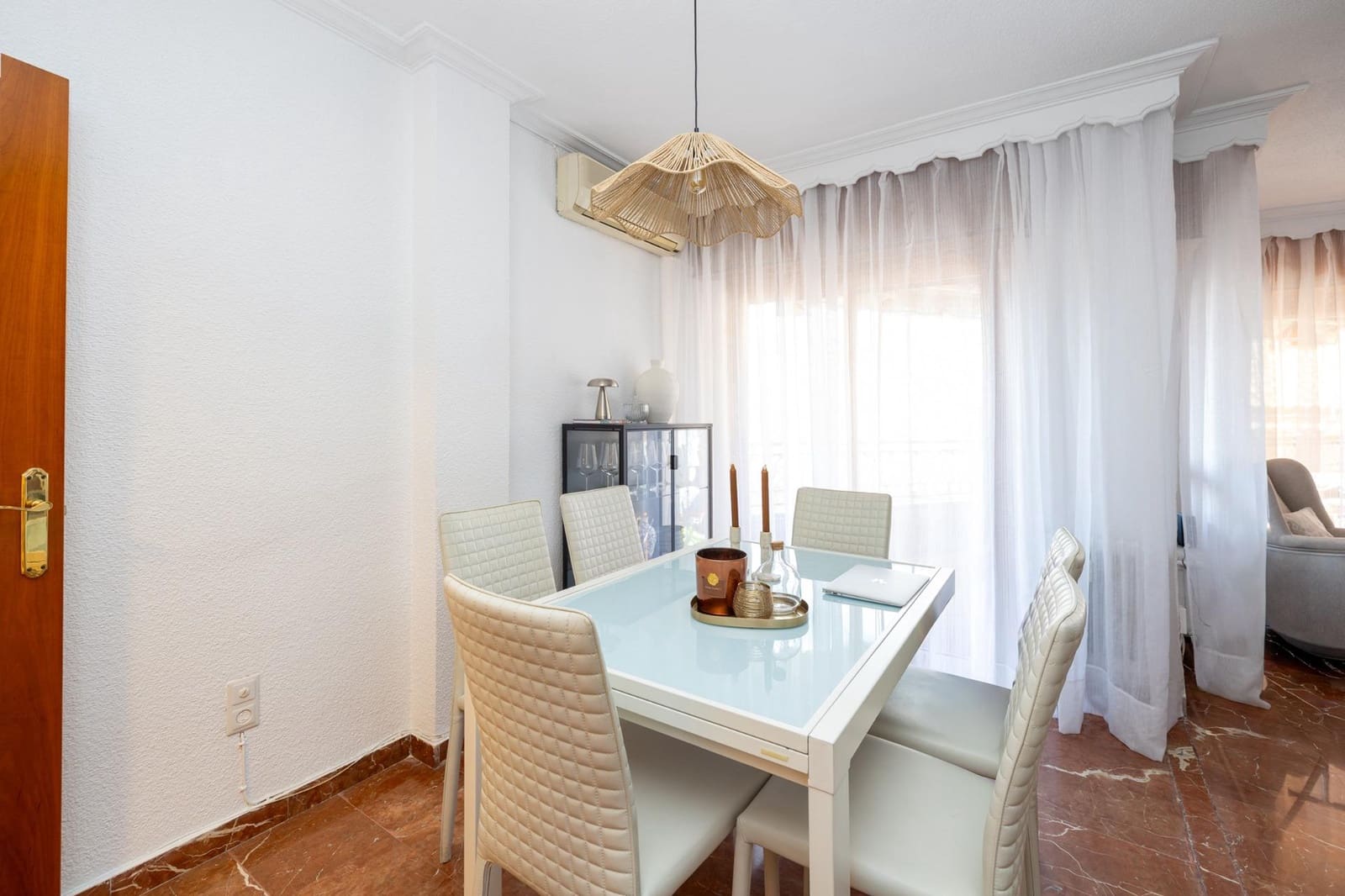 3 soveværelse Lejlighed til salg i Granada by med garage - € 490.000 (Ref: 10147356)