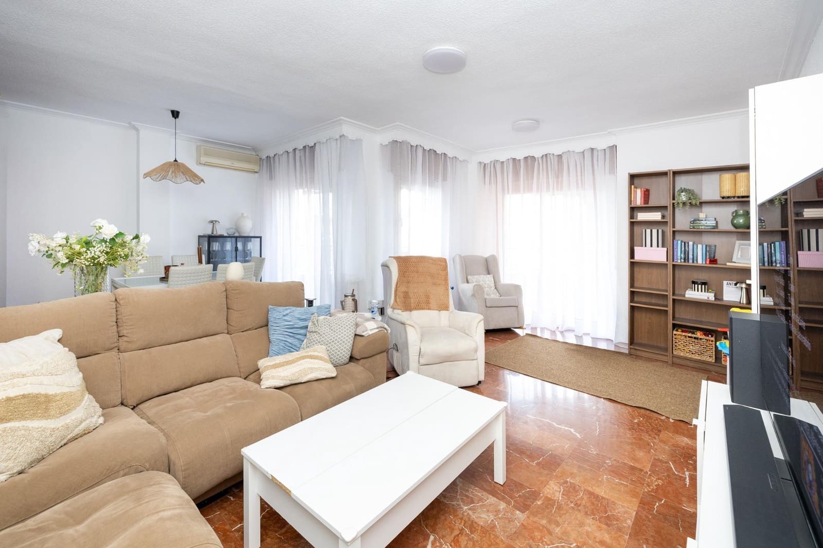 3 soveværelse Lejlighed til salg i Granada by med garage - € 490.000 (Ref: 10147356)