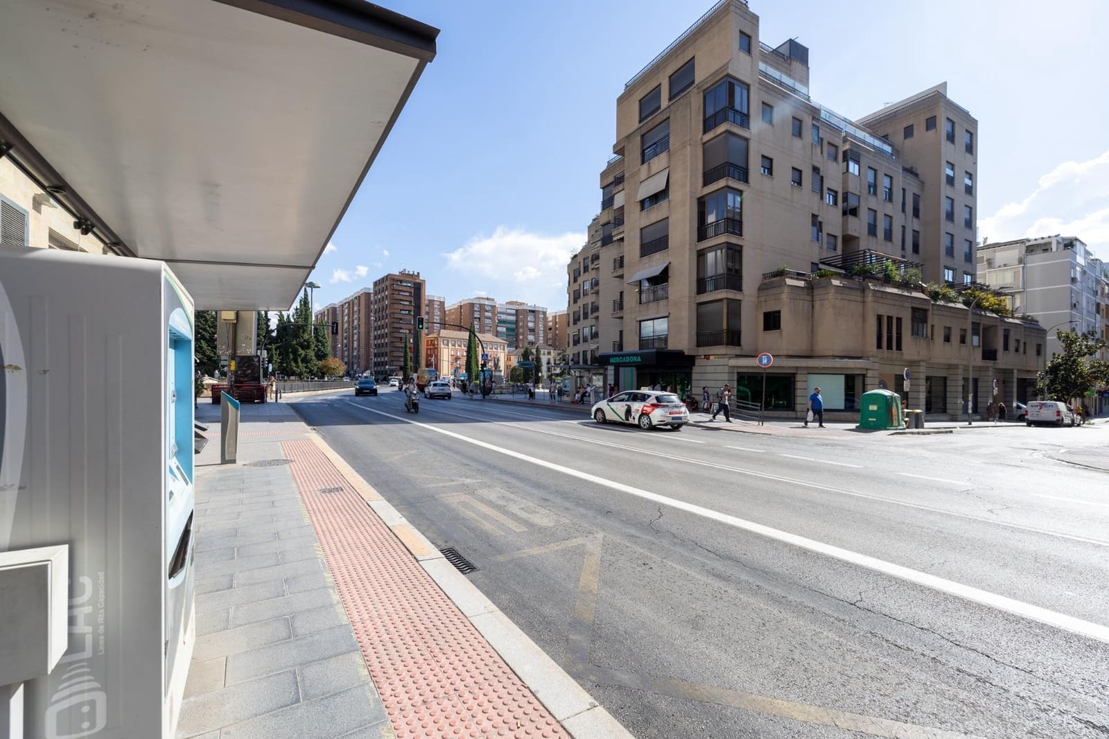 3 soveværelse Lejlighed til salg i Granada by med garage - € 490.000 (Ref: 10147356)