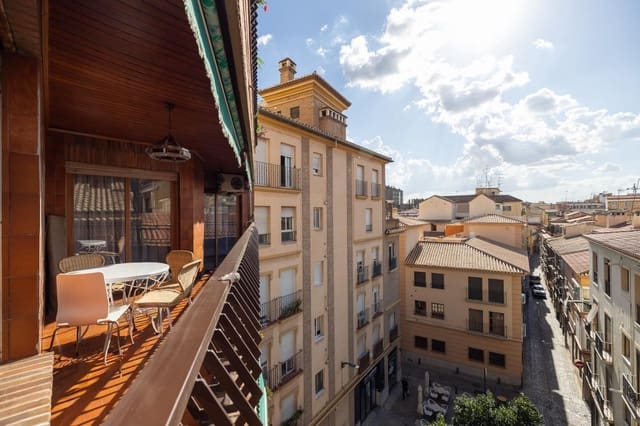 3 soveværelse Lejlighed til salg i San Matías - Realejo, Granada by med garage - € 490.000 (Ref: 10147356)