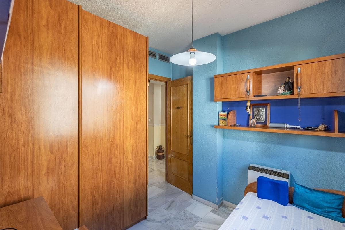 4 sypialnia Dom szeregowy na sprzedaż w Miasto Grenada z garażem - 439 000 € (Ref: 10147359)