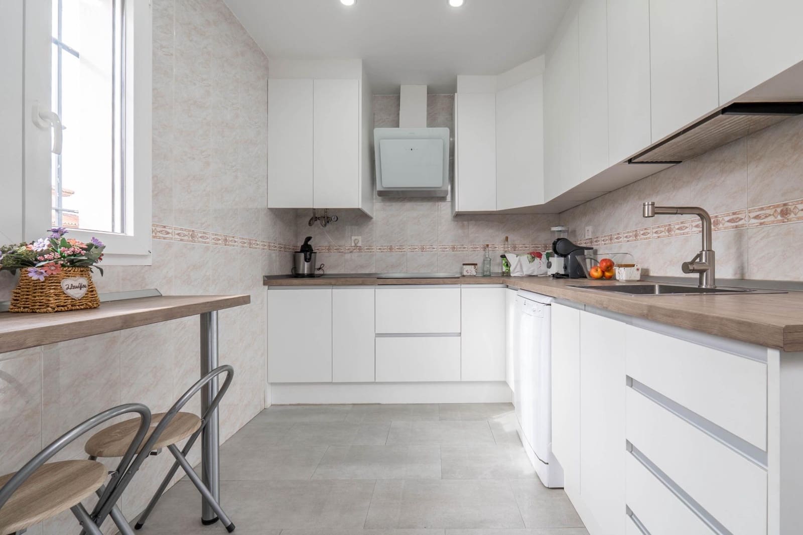 3 sypialnia Dom na sprzedaż w Ogijares z garażem - 285 000 € (Ref: 10147360)