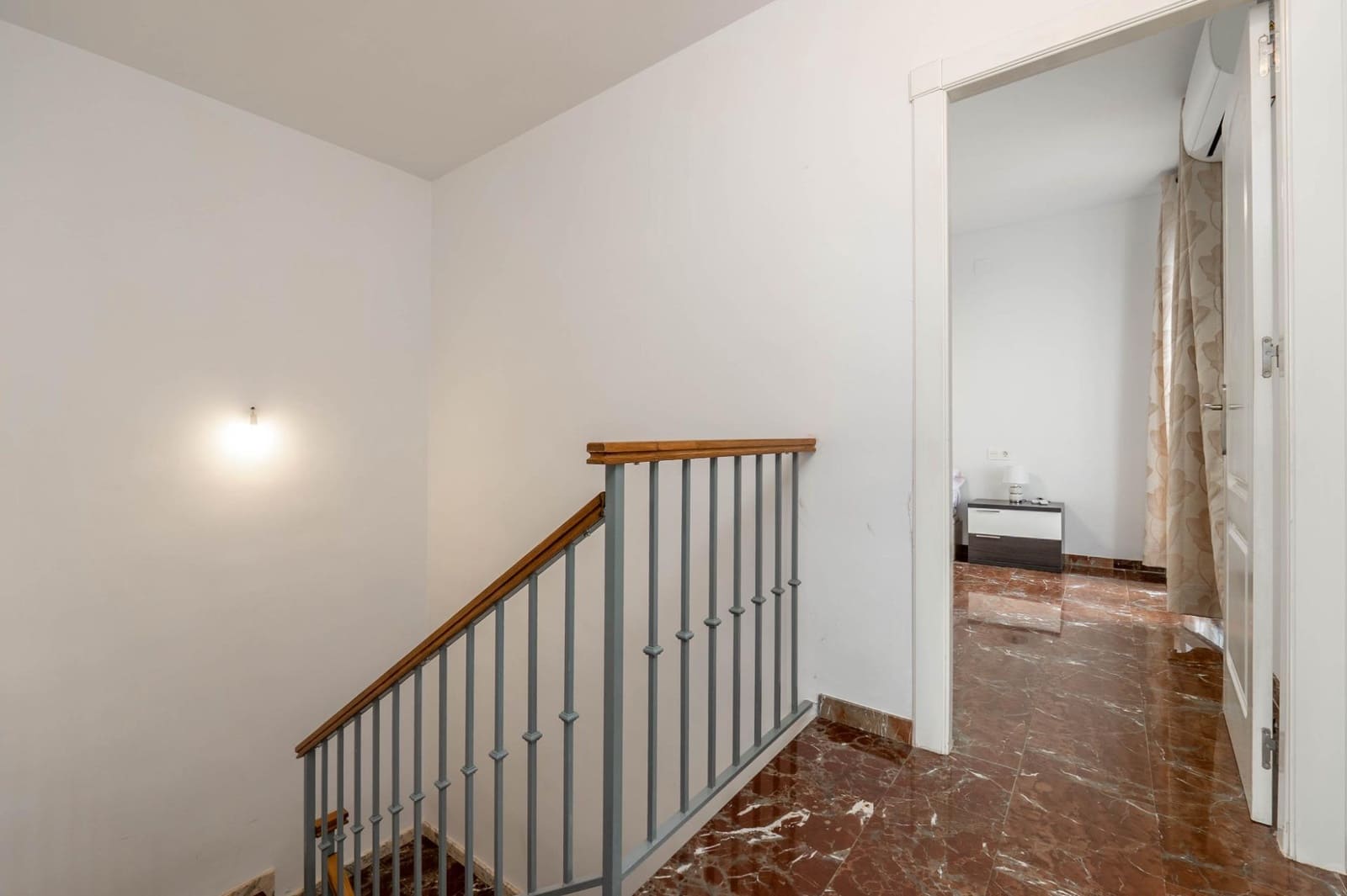 3 sypialnia Dom na sprzedaż w Ogijares z garażem - 285 000 € (Ref: 10147360)