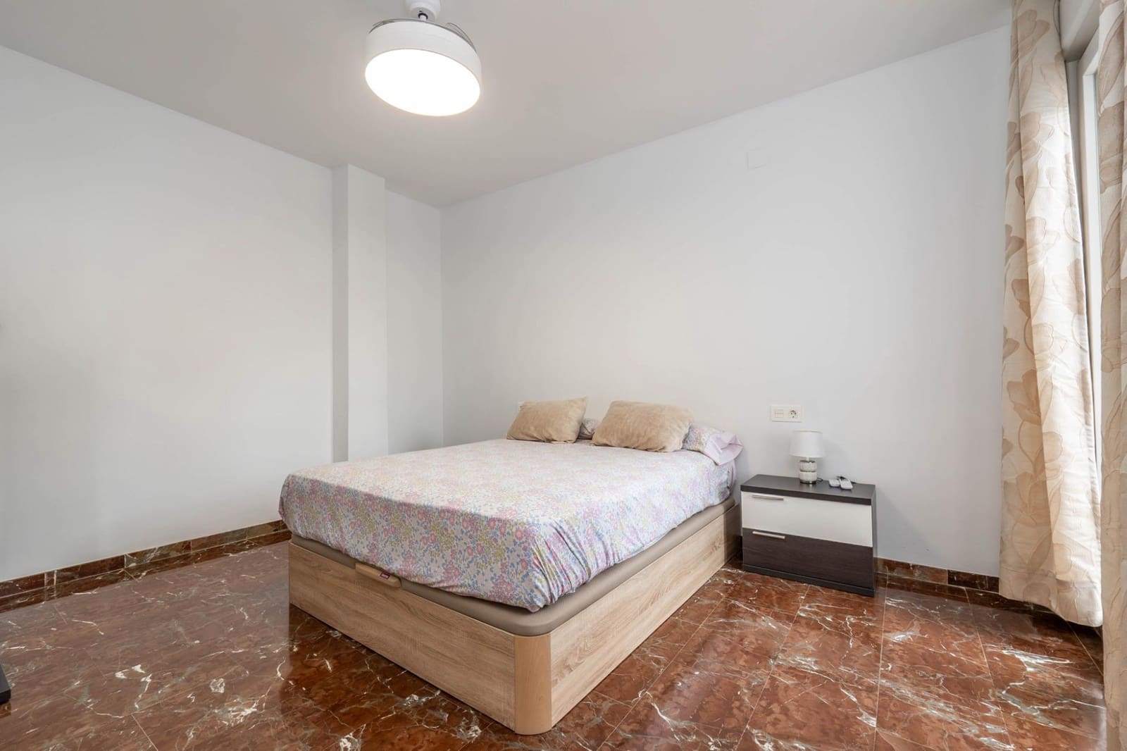 3 sypialnia Dom na sprzedaż w Ogijares z garażem - 285 000 € (Ref: 10147360)