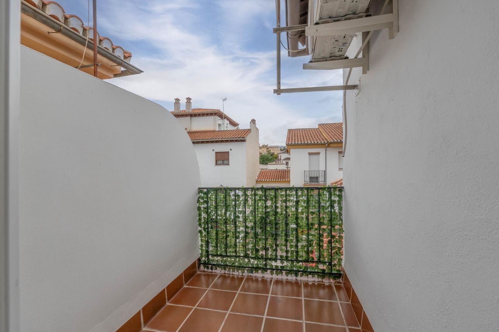 3 sypialnia Dom na sprzedaż w Ogijares z garażem - 285 000 € (Ref: 10147360)