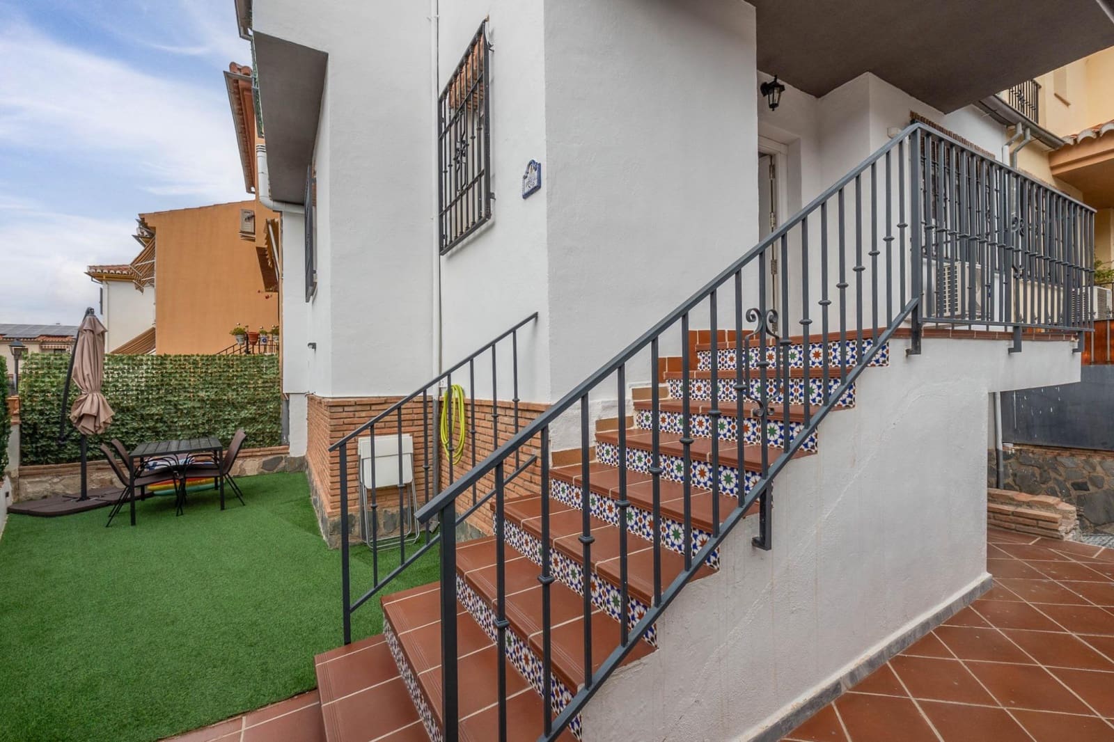 3 sypialnia Dom na sprzedaż w Ogijares z garażem - 285 000 € (Ref: 10147360)