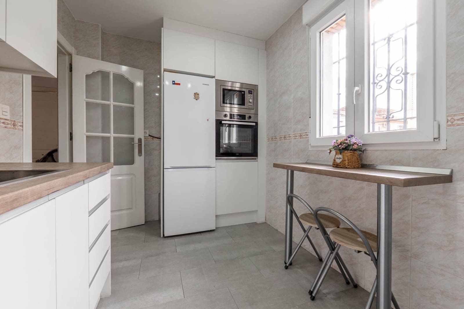 3 sypialnia Dom na sprzedaż w Ogijares z garażem - 285 000 € (Ref: 10147360)