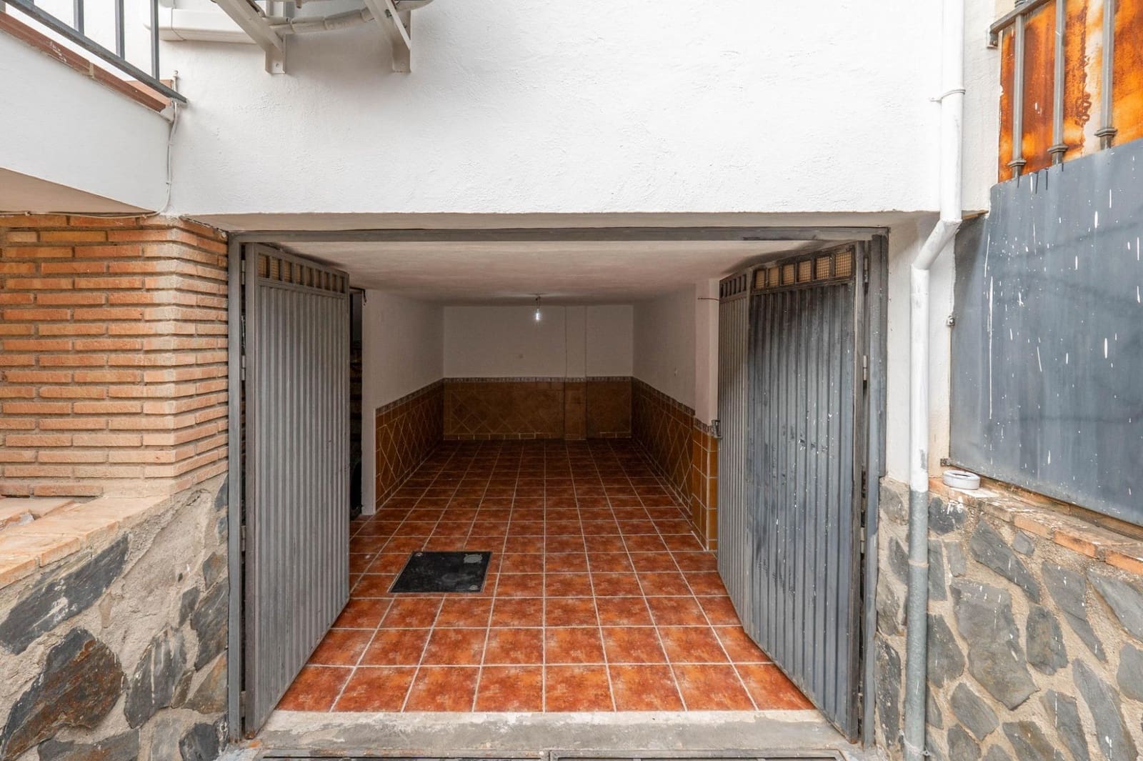 3 sypialnia Dom na sprzedaż w Ogijares z garażem - 285 000 € (Ref: 10147360)