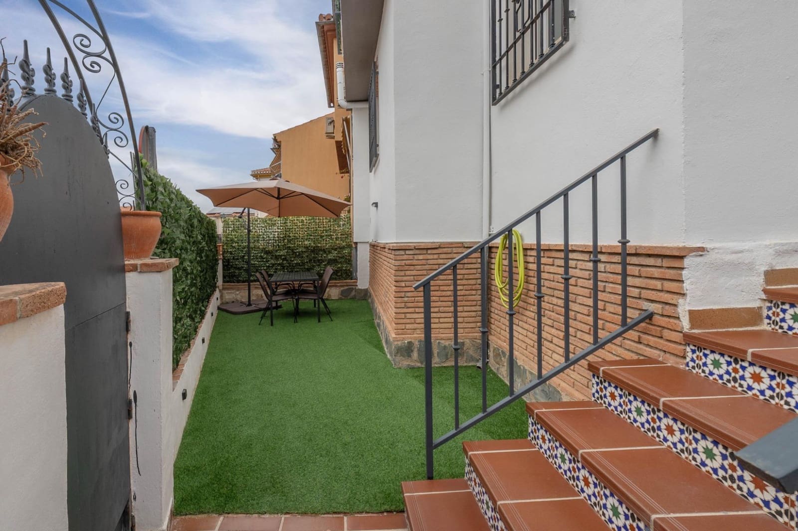 3 sypialnia Dom na sprzedaż w Ogijares z garażem - 285 000 € (Ref: 10147360)