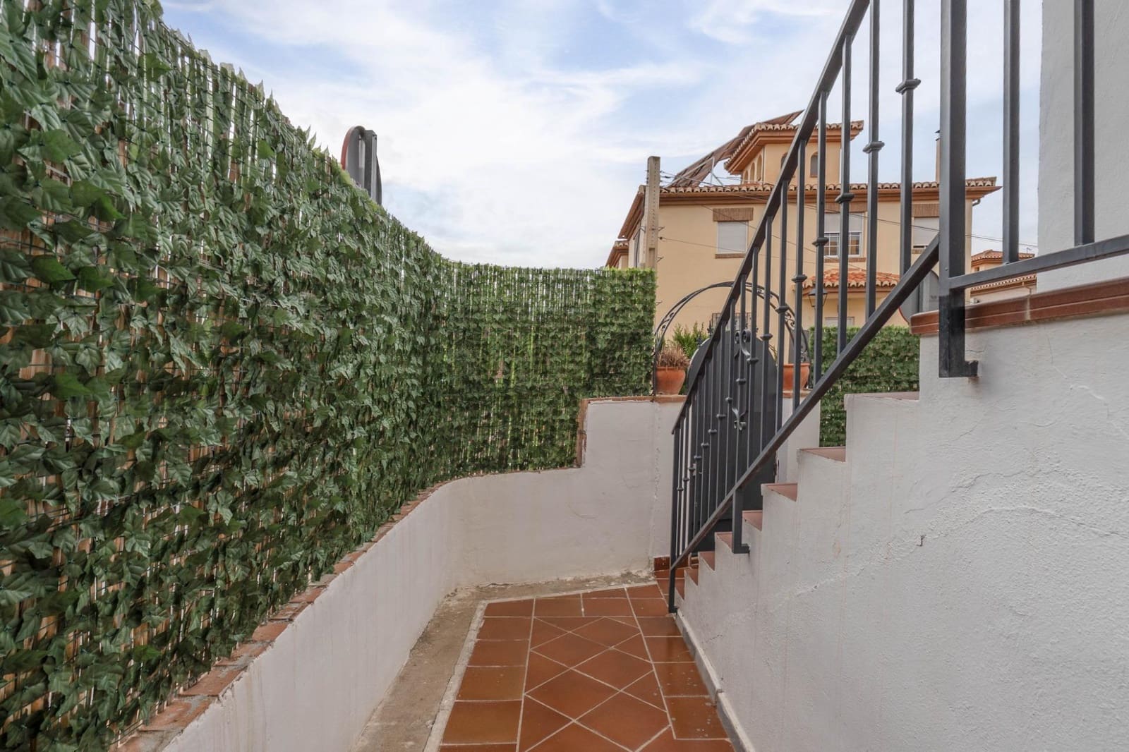 3 sypialnia Dom na sprzedaż w Ogijares z garażem - 285 000 € (Ref: 10147360)