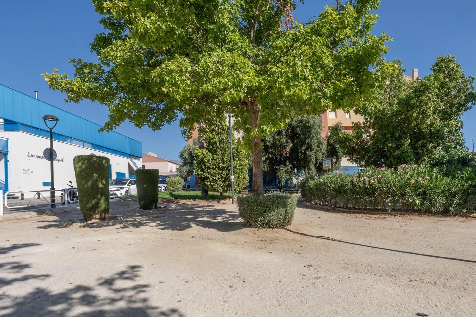 3 sypialnia Dom na sprzedaż w Ogijares z garażem - 285 000 € (Ref: 10147360)