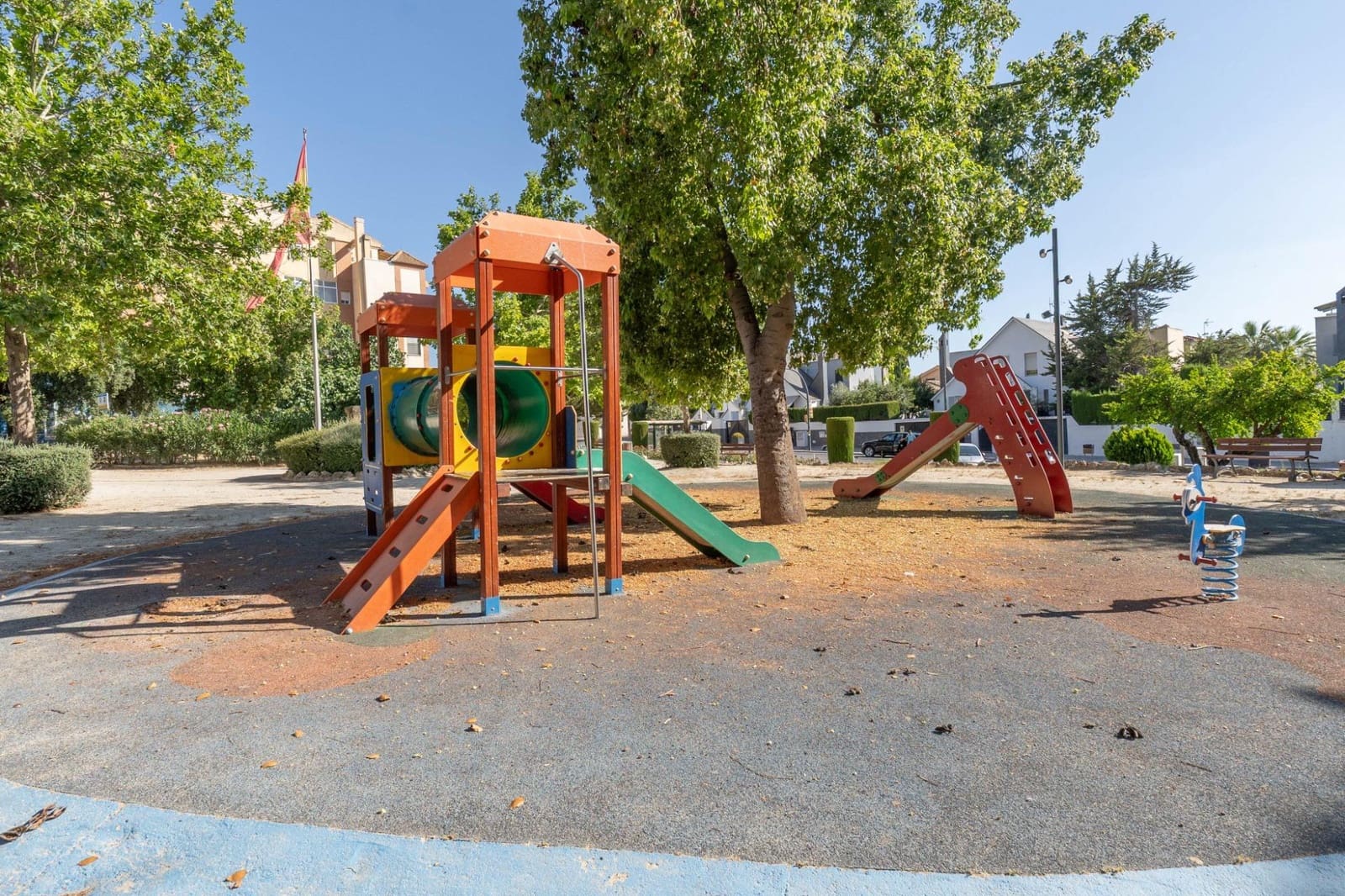 3 sypialnia Dom na sprzedaż w Ogijares z garażem - 285 000 € (Ref: 10147360)