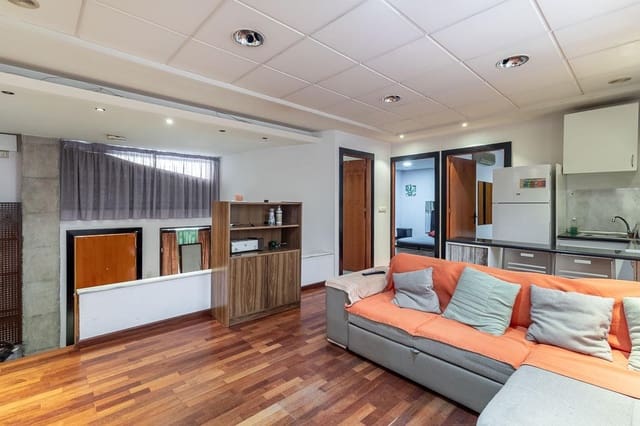 2 soveværelse Lejlighed til salg i Granada by med garage - € 179.000 (Ref: 10155471)
