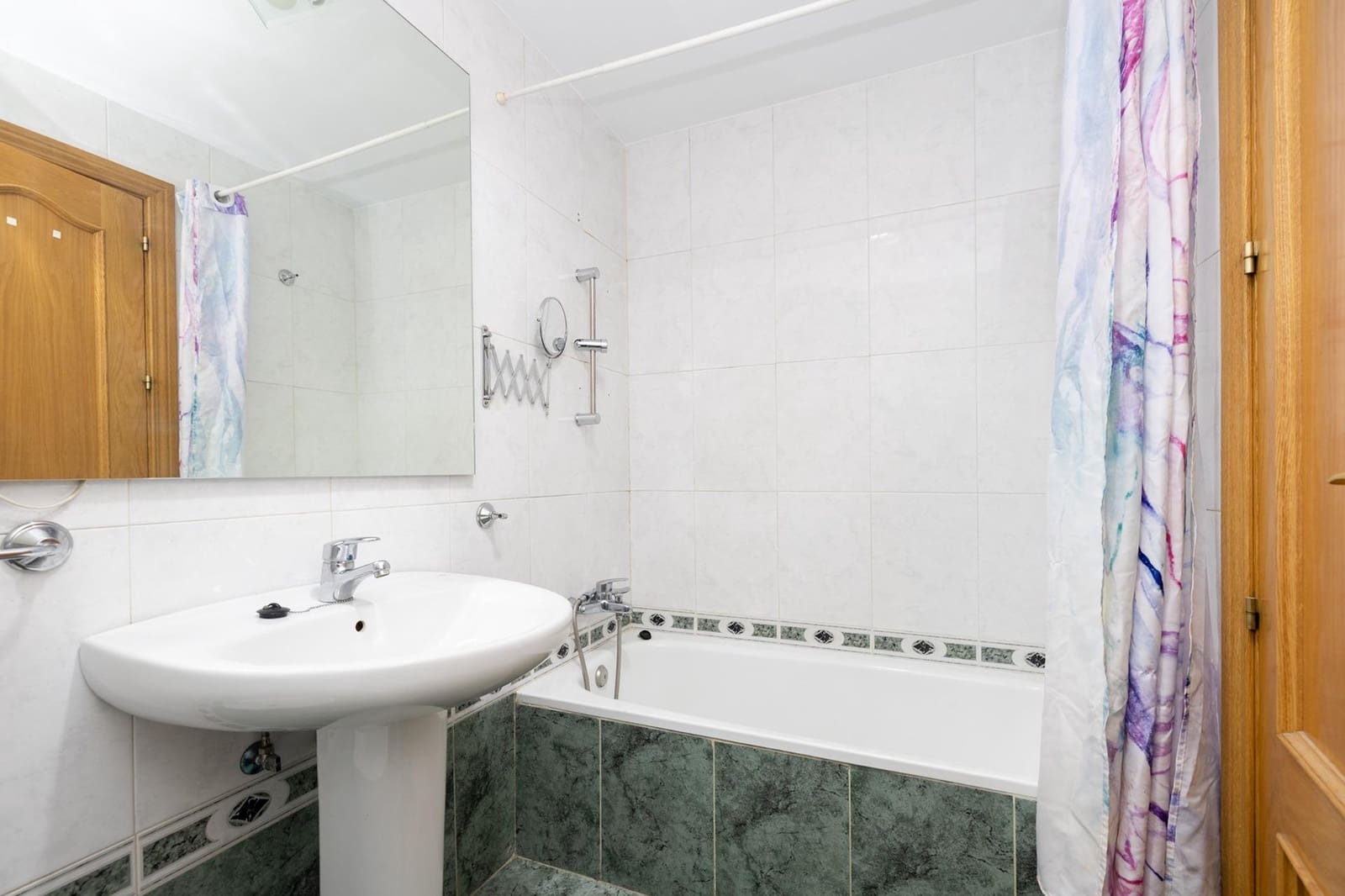 3 sypialnia Penthouse na sprzedaż w Miasto Grenada z basenem garażem - 395 000 € (Ref: 10155472)