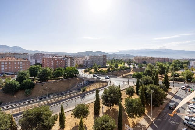3 sovrum Takvåning till salu i Granada stad - 395 000 € (Ref: 10155472)