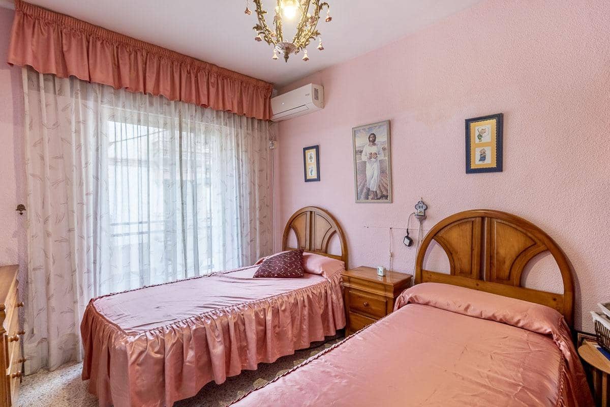 3 chambre Appartement à vendre à Peligros - 132 000 € (Ref: 10155473)