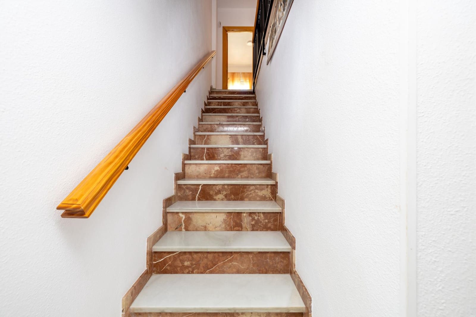 3 sovrum Radhus till salu i Las Gabias med garage - 215 000 € (Ref: 10155475)