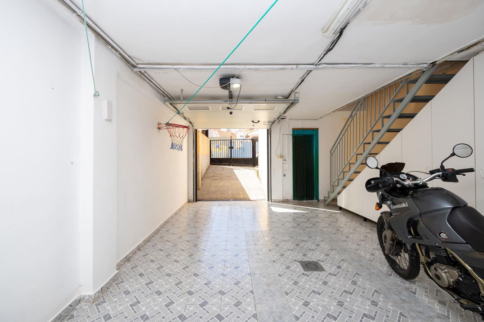 3 sovrum Radhus till salu i Las Gabias med garage - 215 000 € (Ref: 10155475)