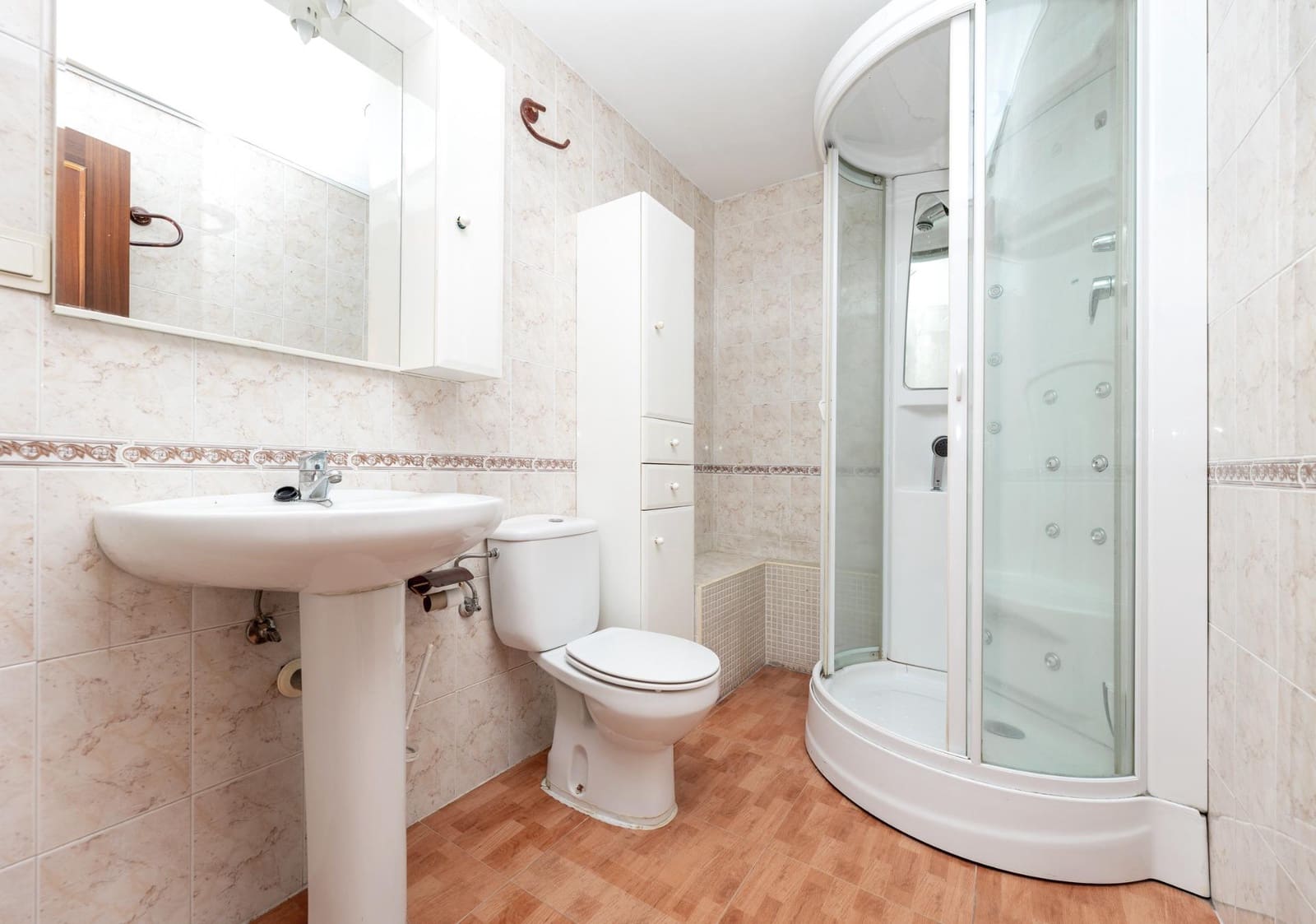 4 slaapkamer Rijtjeshuis te koop in Armilla met garage - € 400.000 (Ref: 10155476)