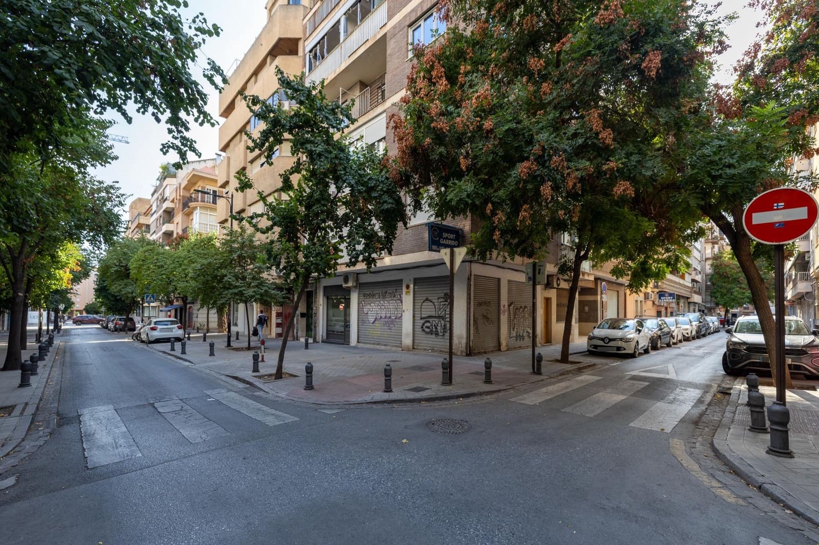 Kommersiell til salgs i Granada by - € 57 000 (Ref: 10155479)