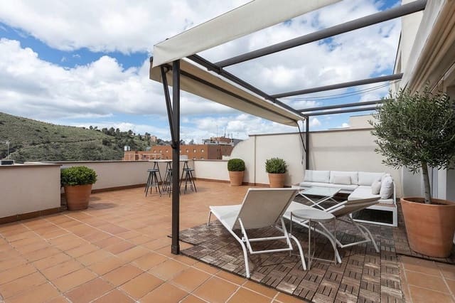 3 quarto Moradia em Banda para venda em Granada cidade com piscina garagem - 450 000 € (Ref: 10155481)