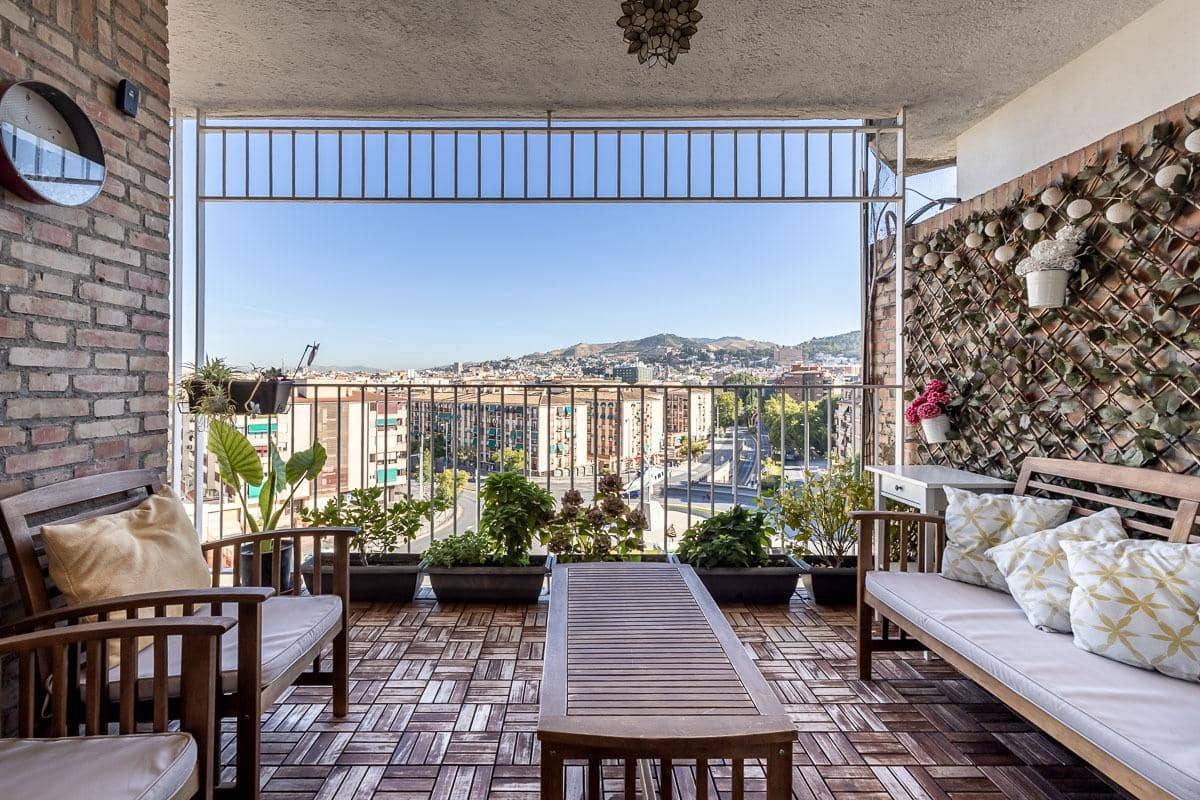 3 sovrum Lägenhet till salu i Granada stad med garage - 469 000 € (Ref: 10155484)