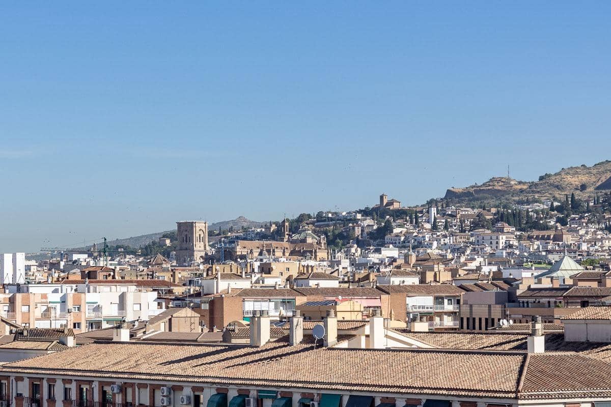 3 sovrum Lägenhet till salu i Granada stad med garage - 469 000 € (Ref: 10155484)