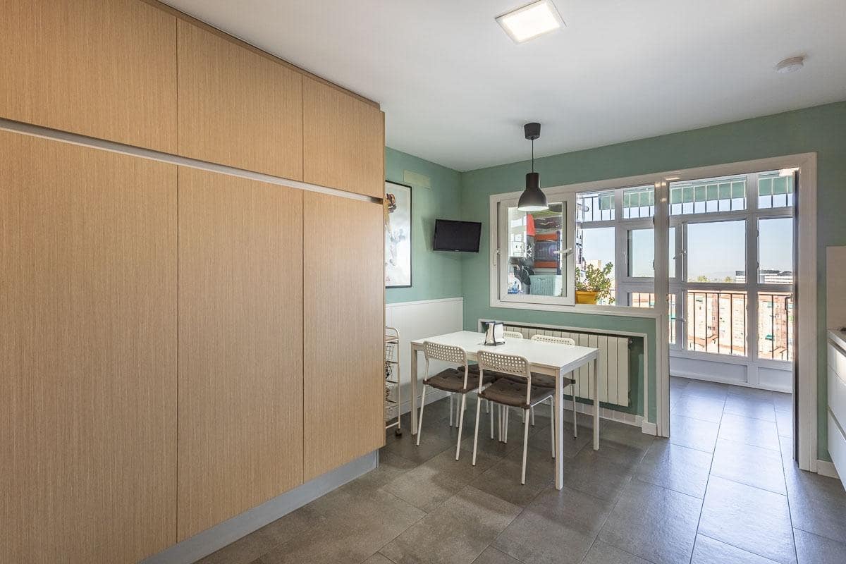 3 sovrum Lägenhet till salu i Granada stad med garage - 469 000 € (Ref: 10155484)